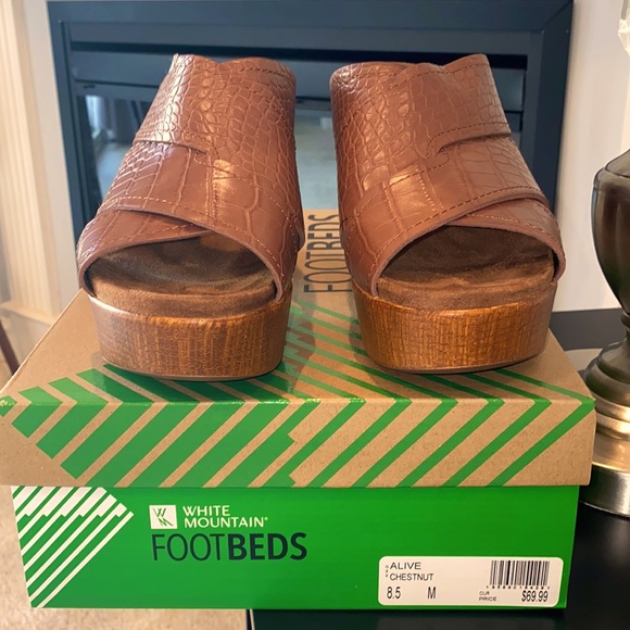 Sandals - Picture 2 of 5